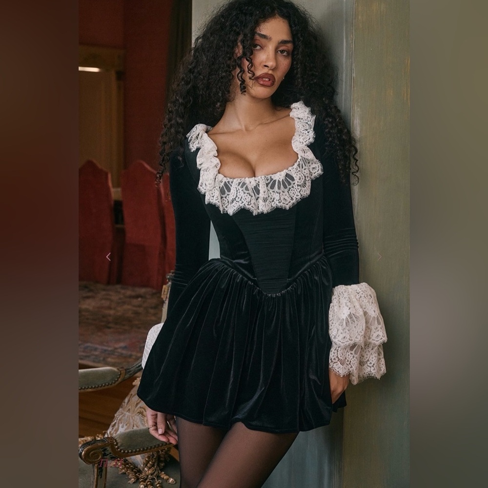 House of CB Czarina Black velvet lace trimmed mini dress - Picture 7 of 16